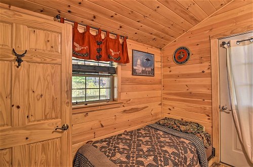 Photo 9 - Pet-friendly Semper Fi Cabin w/ Fire Pit