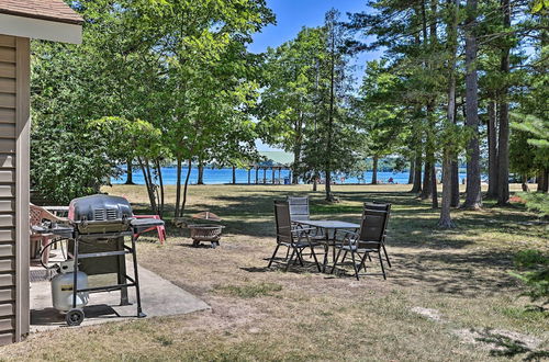 Photo 22 - Cozy Suttons Bay Cottage w/ Shared Dock & Fire Pit