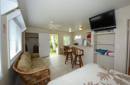 Photo 5 - Waimanalo Beach Cottages