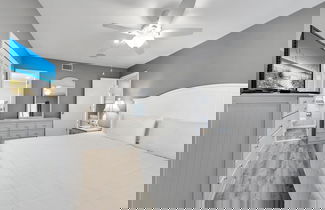 Photo 2 - Latitude 29 #25