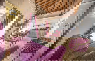 Foto 1 - Lady Capulet Apartments