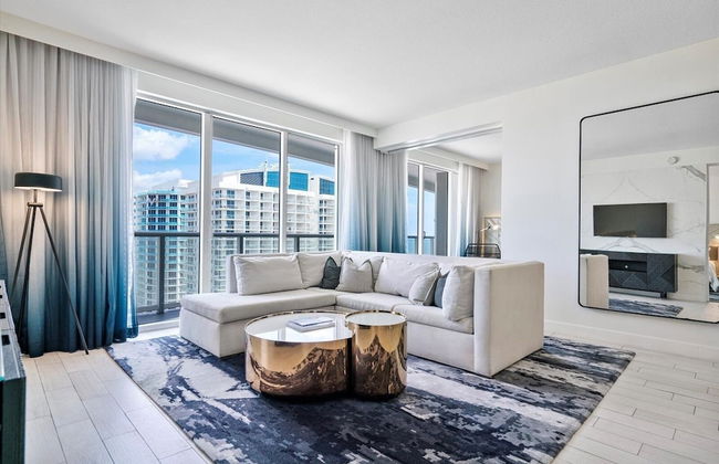 W Residences 2 Bedroom Suite 2 Condo by RedAwning - Foto 10