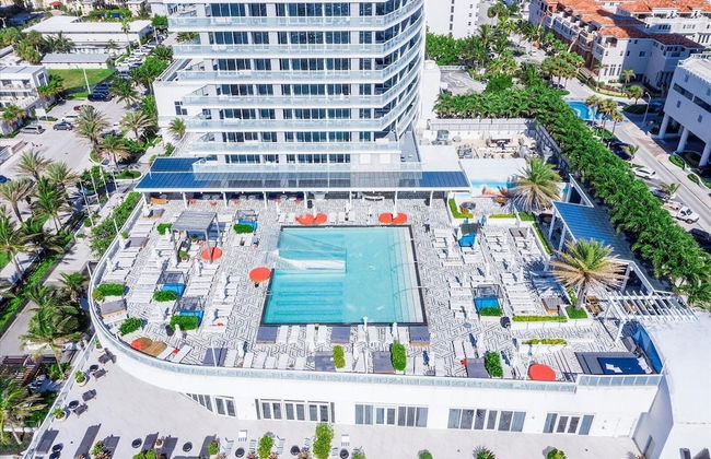 W Residences 2 Bedroom Suite 2 Condo by RedAwning - Foto 42