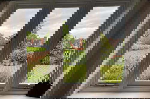 Photo 13 - 1bedapt Privateestate W/free Parking - 10mintocity