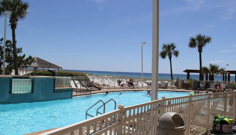 Foto 1 - Pelican Beach Resort 308
