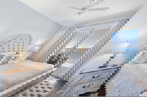 Photo 9 - Ariel Dunes I 2009