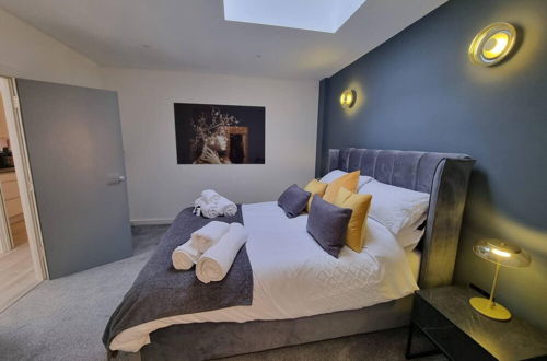 Photo 6 - Stunning 1 Bed Apt Minutes From Bham City Centre