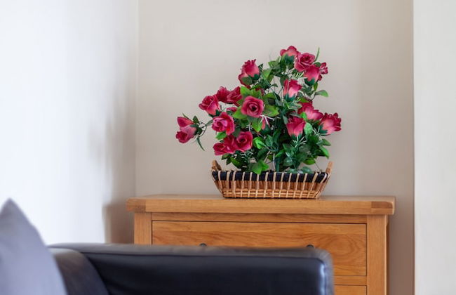Spacious 3-bed flat by popular Waterloo - Foto 24