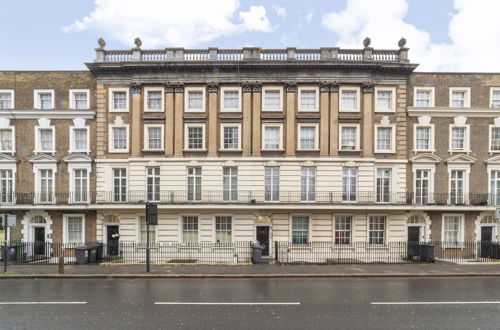 Photo 28 - Spacious 3-bed flat by popular Waterloo