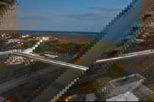 Foto 9 - Lux Suites Dofils Le Royal Apartments