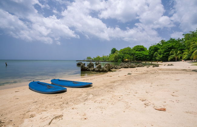 Serenity Beach House - Photo 34