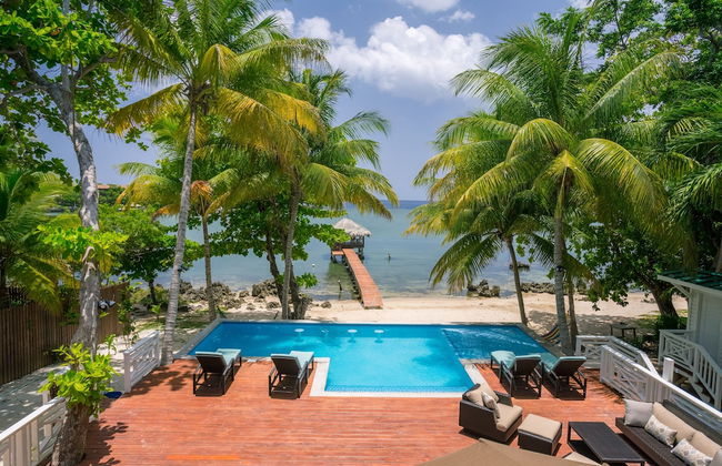 Serenity Beach House - Photo 16