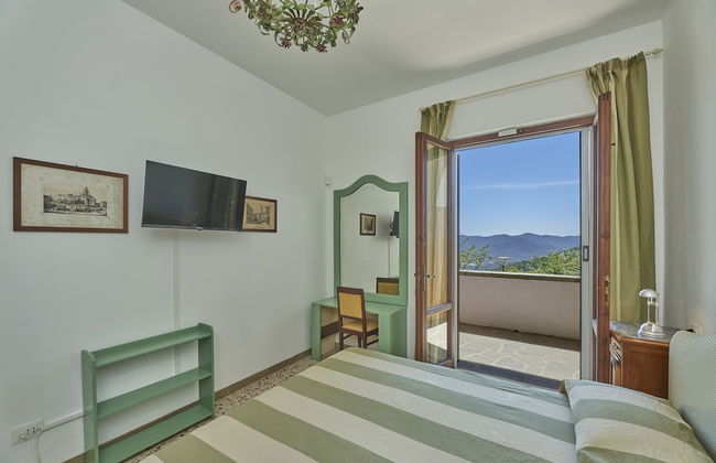 Marciana Hills Apartments - Photo 3