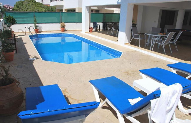 Villa Serena in Pomos - Foto 2