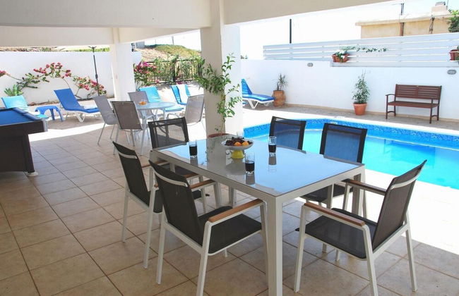 Villa Serena in Pomos - Foto 27