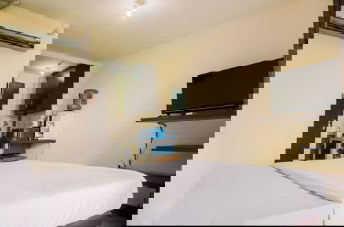 Foto 1 - Comfort And Homey Studio At Sunter Park View Apartment