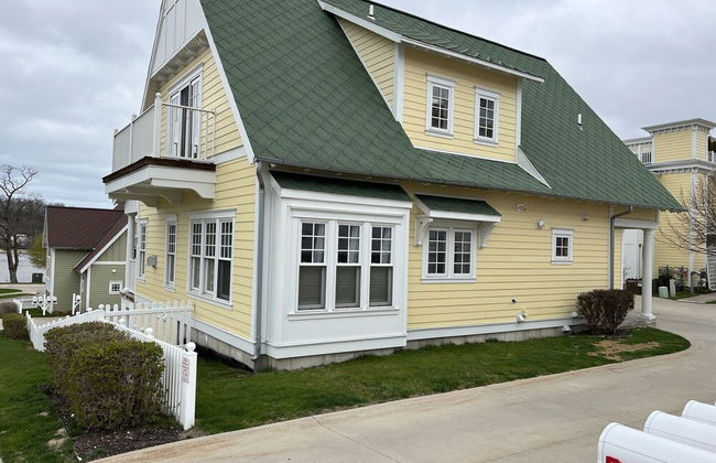 Family-Friendly 3BR Condo Grand Haven 27 - Photo 40