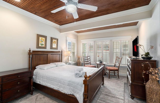 Family-Friendly 3BR Condo Grand Haven 27 - Photo 3