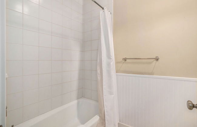 Family-Friendly 3BR Condo Grand Haven 27 - Photo 26