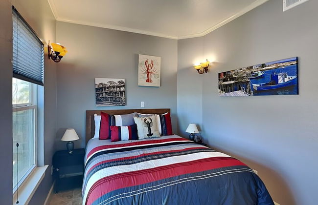 Lighthouse By the Sea - Foto 2