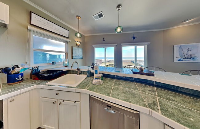 Lighthouse By the Sea - Foto 13