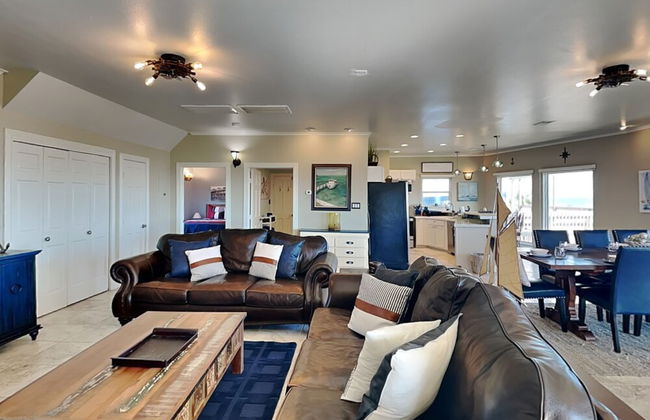 Lighthouse By the Sea - Foto 17