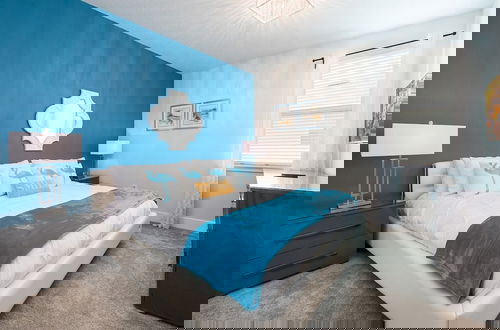 Foto 6 - Retro Game Room Private Pool Home By Disney 7 Bedroom Home by RedAwning