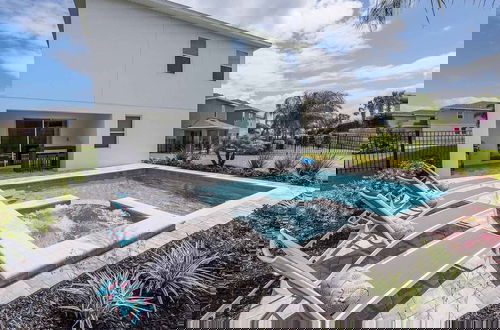 Foto 43 - Retro Game Room Private Pool Home By Disney 7 Bedroom Home by RedAwning