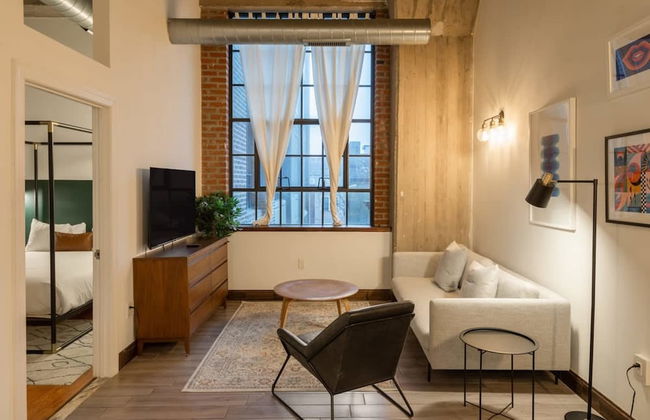 Sosuite 2BR Apt w W/d, Gym, On-site Restaurant - Foto 1