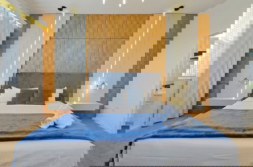 Foto 6 - New! Luxury 12br Disney Home Pool/spa/cinema/games