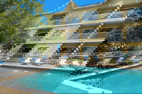 Photo 21 - 1st Floor, Walkable to Dining, Shopping, Beach - Sleeps 6