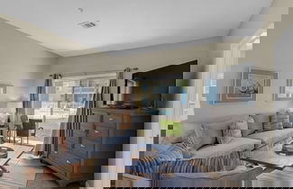Photo 1 - 1st Floor, Walkable to Dining, Shopping, Beach - Sleeps 6