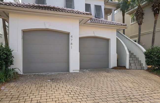 4BR Home, Private Pool, Steps From Beach, Minutes to Top Attractions - Photo 58