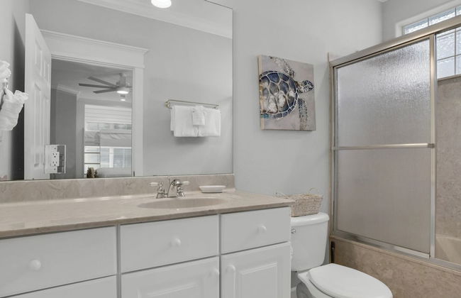 4BR Home, Private Pool, Steps From Beach, Minutes to Top Attractions - Photo 27