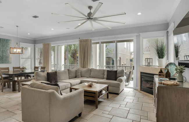 4BR Home, Private Pool, Steps From Beach, Minutes to Top Attractions - Photo 22