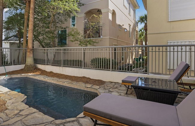 4BR Home, Private Pool, Steps From Beach, Minutes to Top Attractions - Photo 53