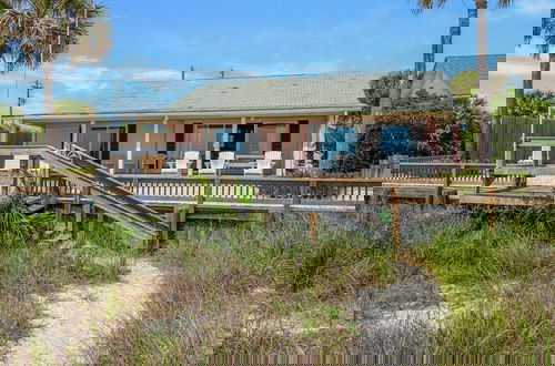 Photo 41 - 3br/3ba, Steps to Beach, Gulf Views, Free Beach Setup!