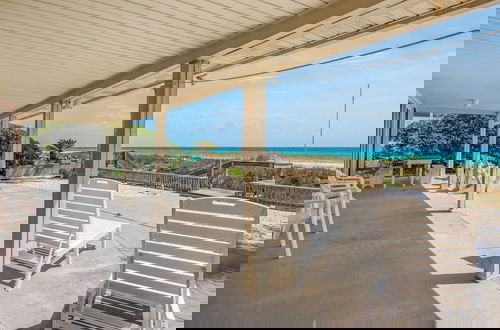 Photo 37 - 3br/3ba, Steps to Beach, Gulf Views, Free Beach Setup!