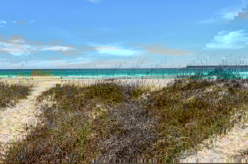 Photo 34 - 3br/3ba, Steps to Beach, Gulf Views, Free Beach Setup!