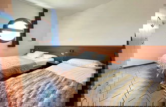 Foto 2 - Cozy Apartment With Shared Pool