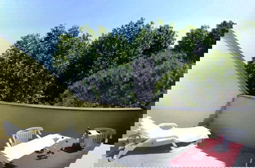 Foto 19 - Colorful Apartment With Pool by Beahost Rentals