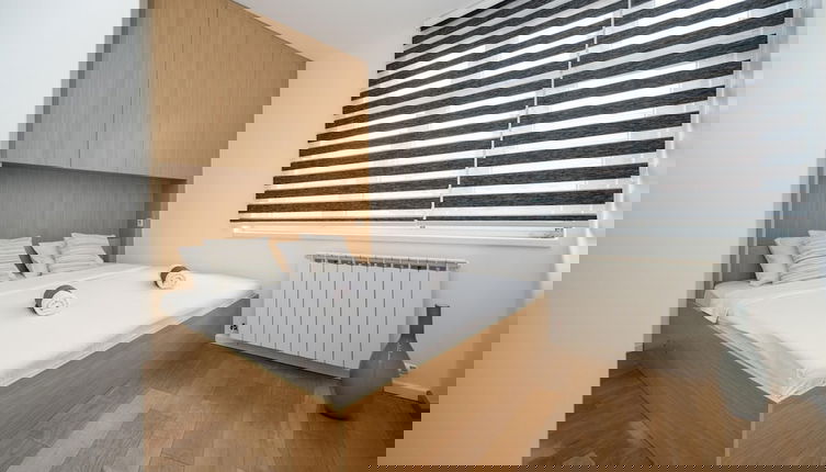Foto 1 - Design 1bdr Apartment With City View