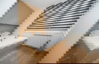 Photo 1 - Design 1bdr Apartment With City View