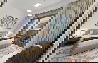 Foto 3 - Maison Privee - Upscale Apt w/ Partial Dubai Marina & Palm Views