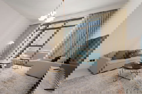 Foto 6 - Maison Privee - Upscale Apt w/ Partial Dubai Marina & Palm Views