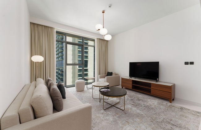 Maison Privee - Upscale Apt w/ Partial Dubai Marina & Palm Views - Foto 8