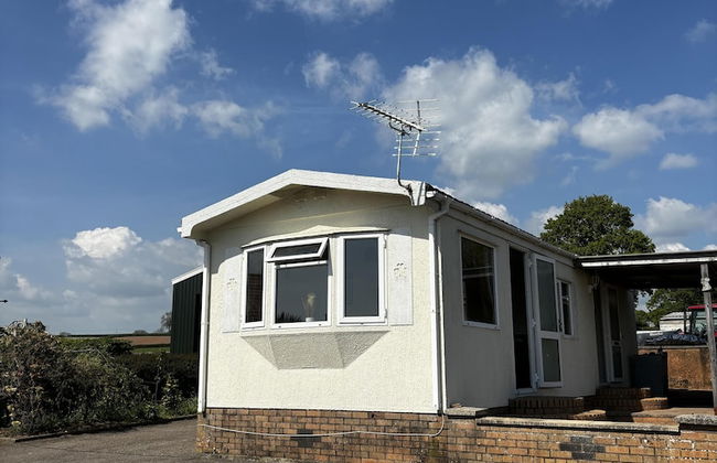 2 Bed Chalet on Working Farm - Foto 22