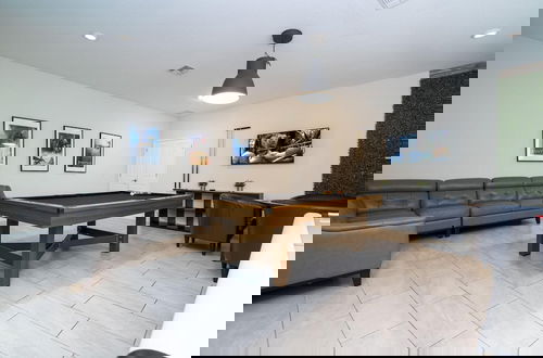 Foto 2 - Modern Marvel-spacious Themed Fun-filled Family Getaway