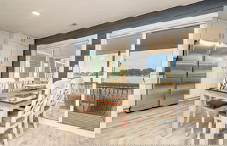 Foto 3 - The Graceful Pelican Lakeview w Kayaks and Trail