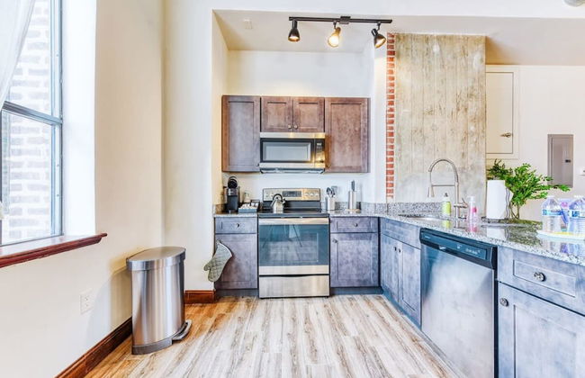 Sosuite 2BR Apt w W/d, Gym, On-site Restaurant - Foto 14